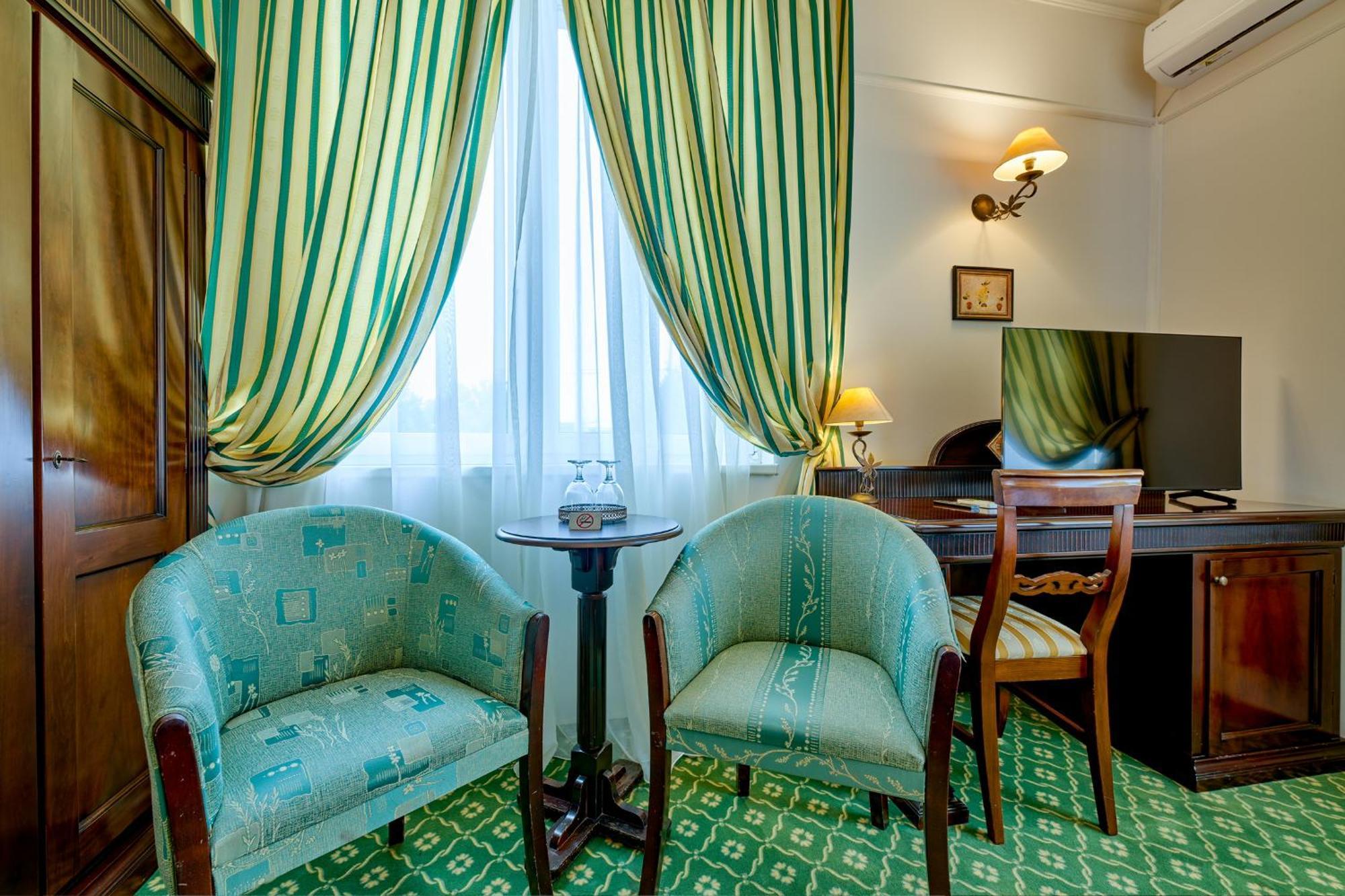 Hotel Classico Timisoara Exterior foto
